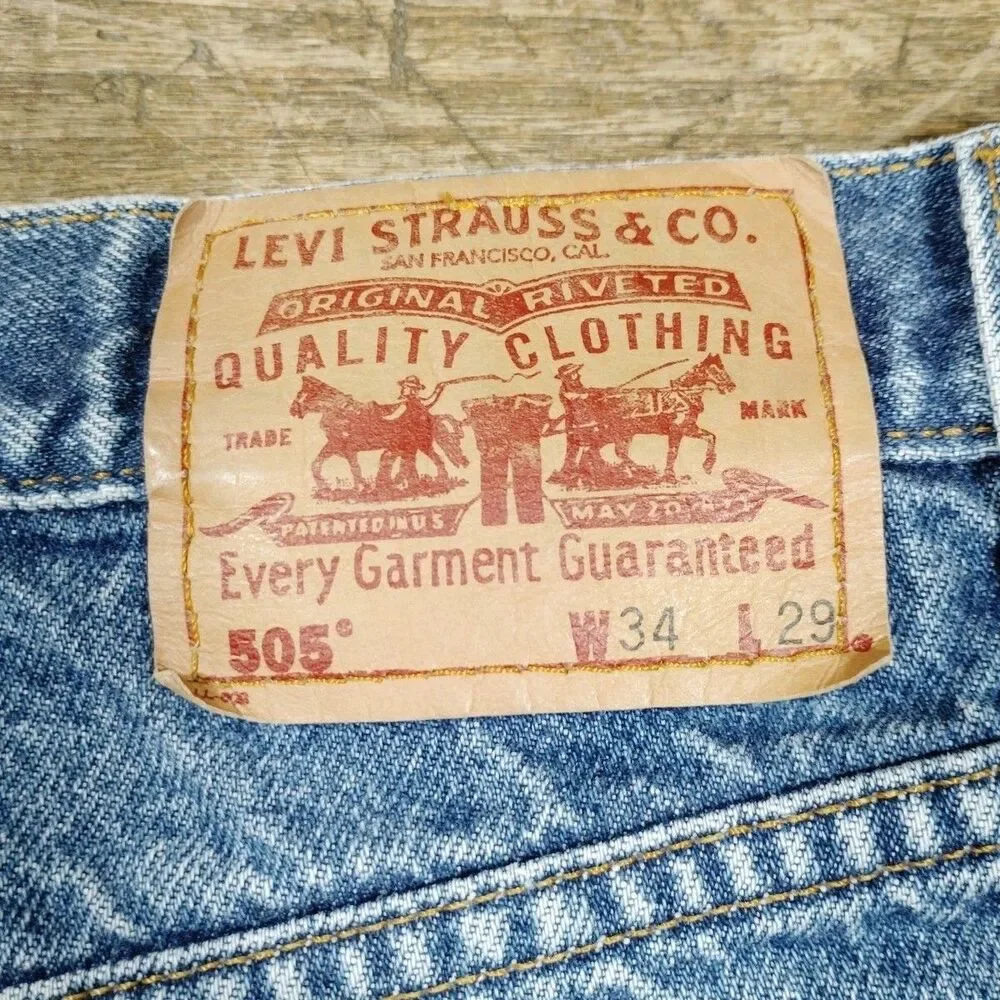 Vintage Levi’s 505 Regular Fit 34 x 29 Denim Blue 1990's Straight Leg 100% Cotto